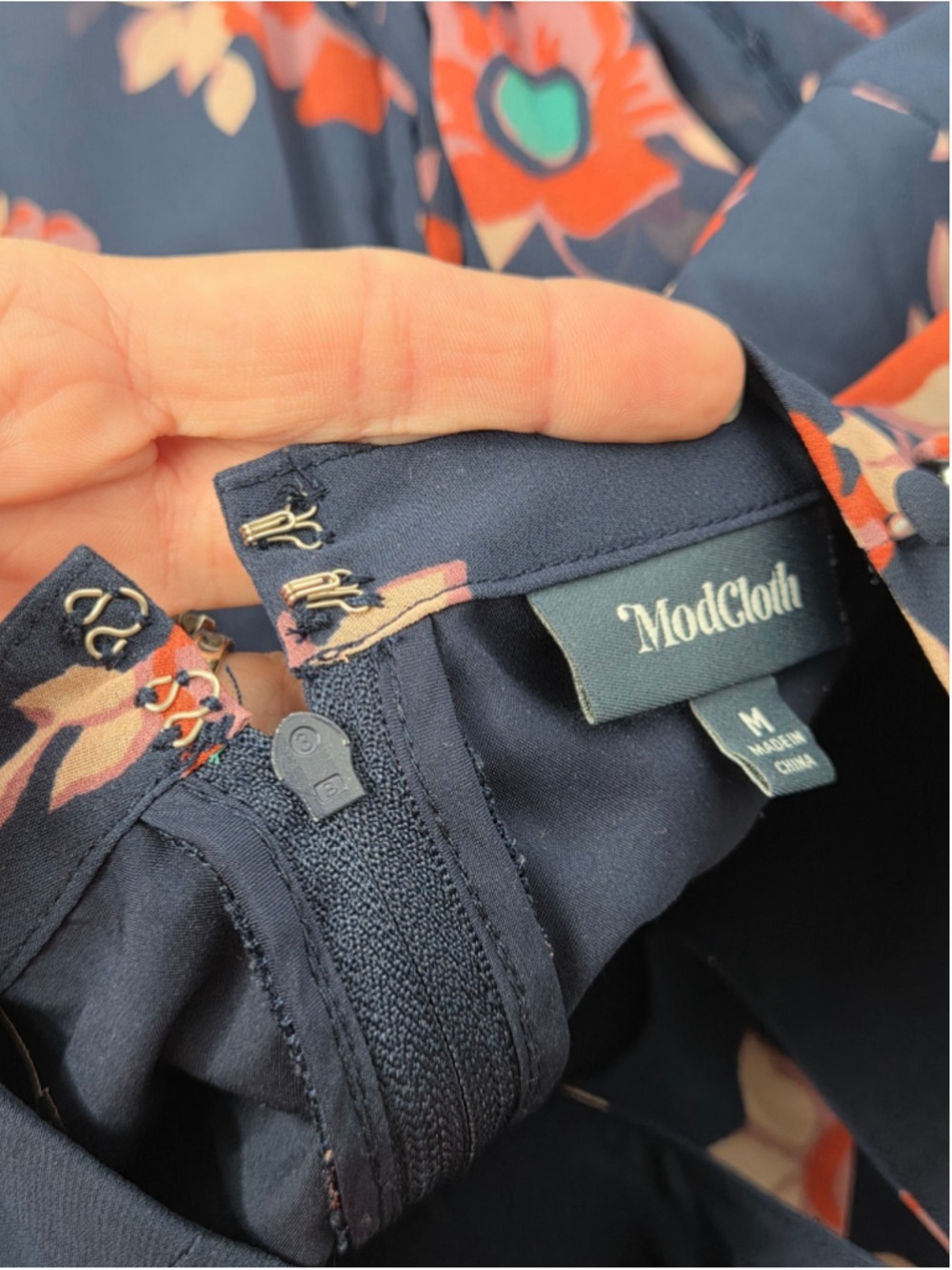 ModCloth Vintage Style Navy Floral Chiffon Long- Sleeve Midi Dress Size Medium - Picture 13 of 14